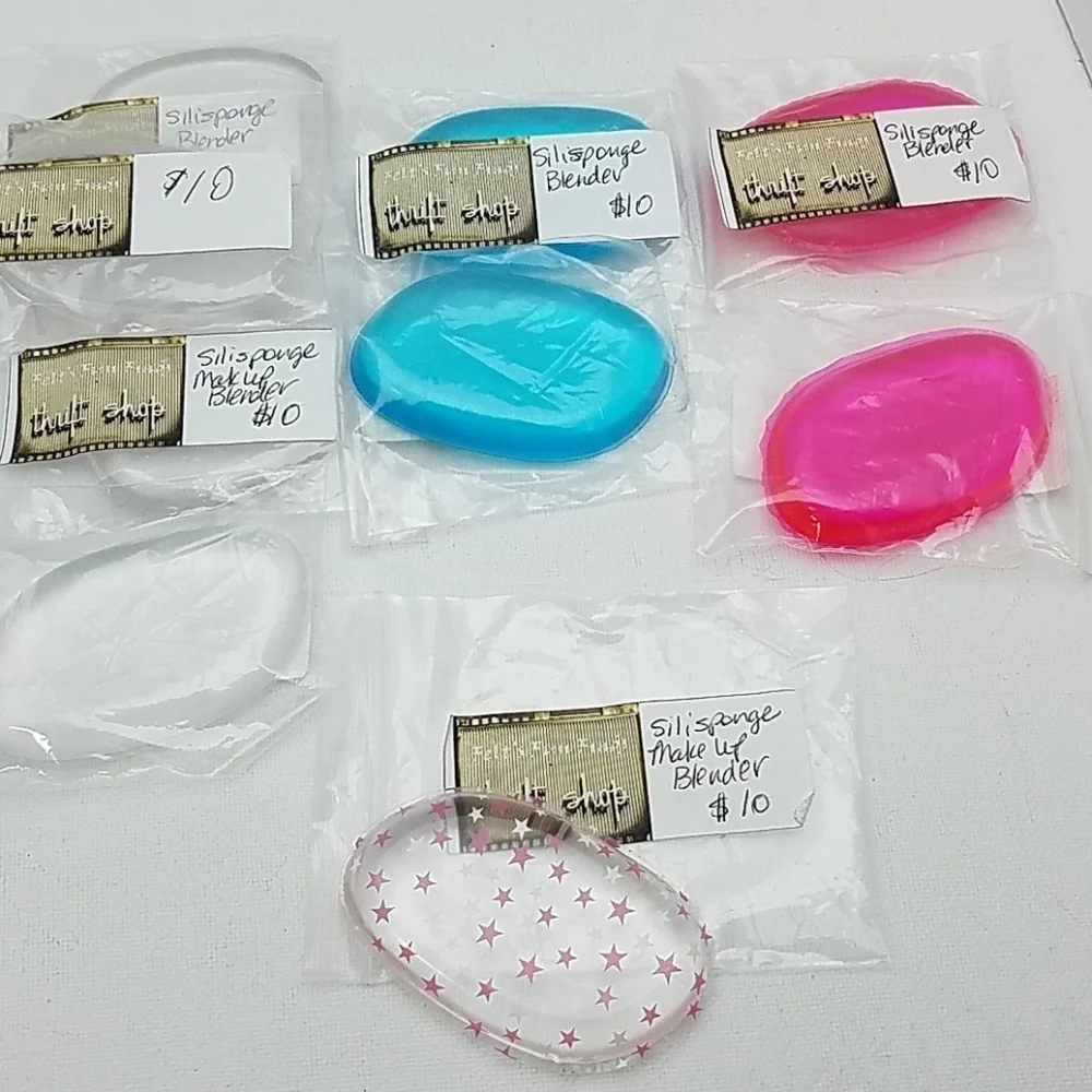 Silicone Makeup Blender 3 1/2